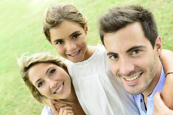 Reasons Visiting A Family Dentist Is Beneficial For Your Entire Family